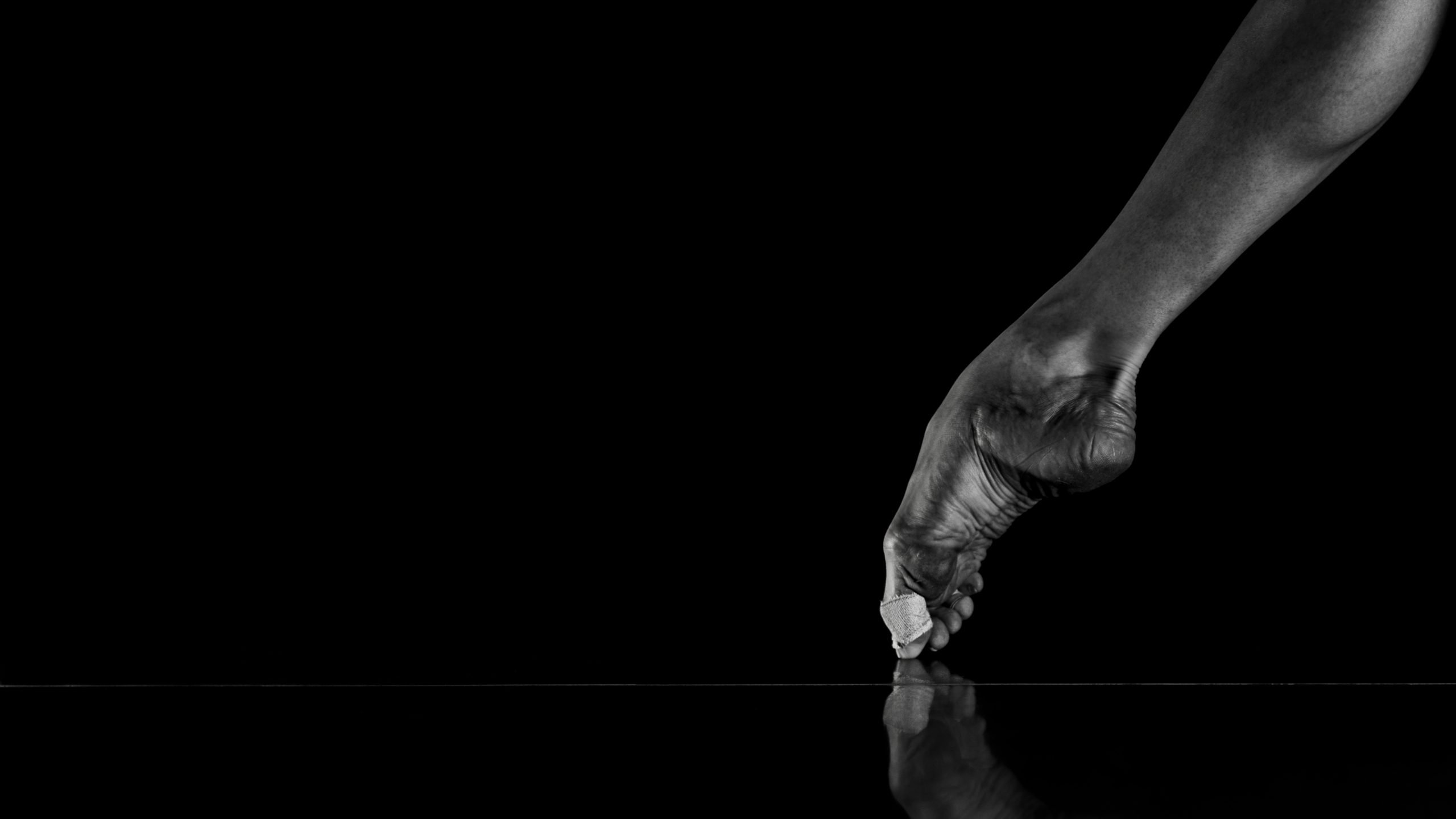 Ballet Dancer Point and Leg , intentionally shoot at High ISO to