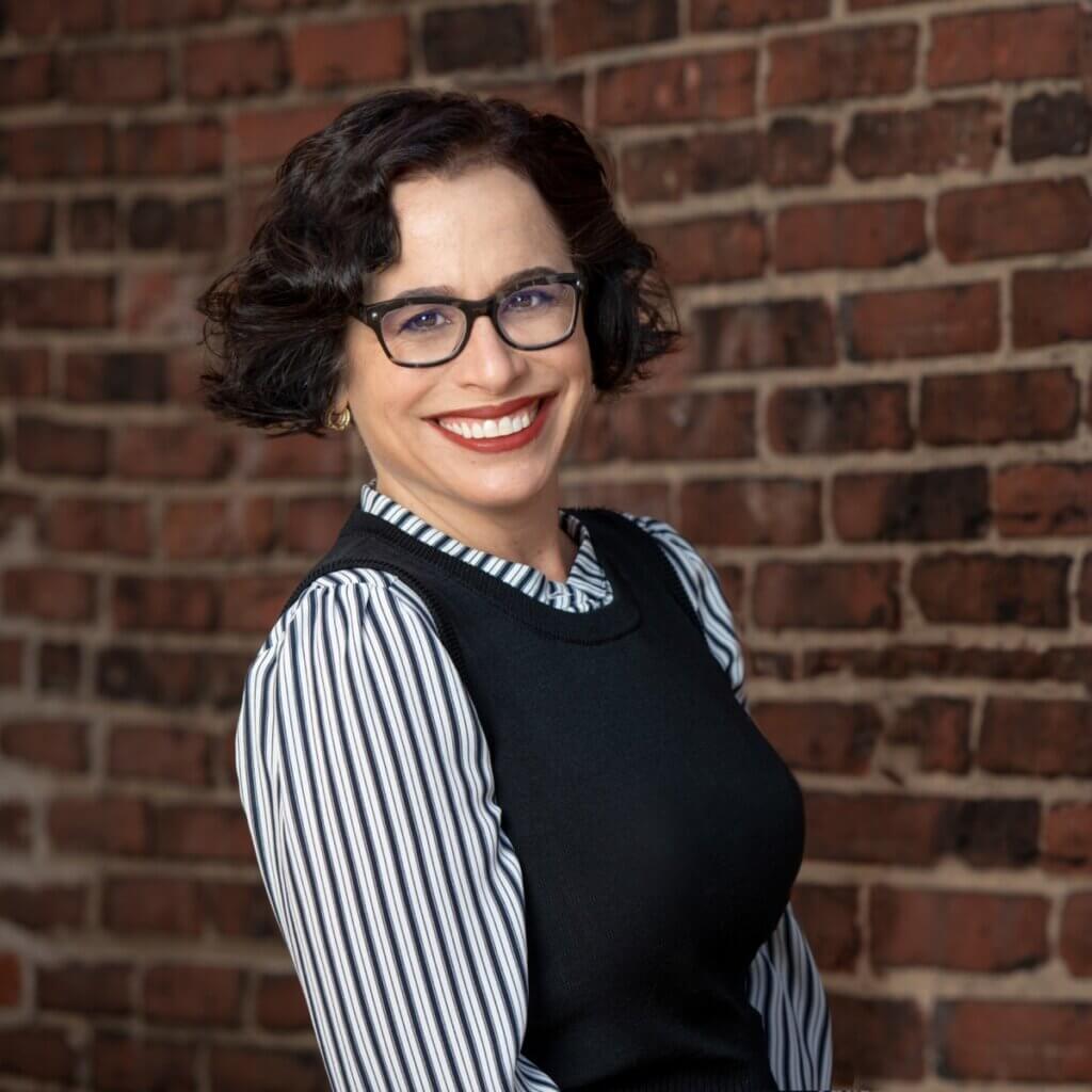 carolyn_headshot_square
